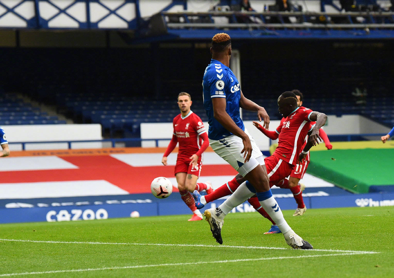 球员配合以 球员配合以